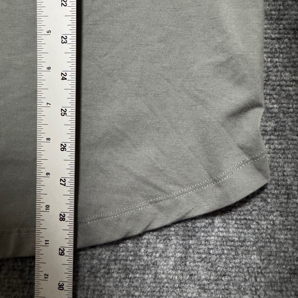 Cuts Curve-Hem Long Sleeve Shirt Large Mens PYCA Pro Crew Neck L Sage - Picture 8 of 9